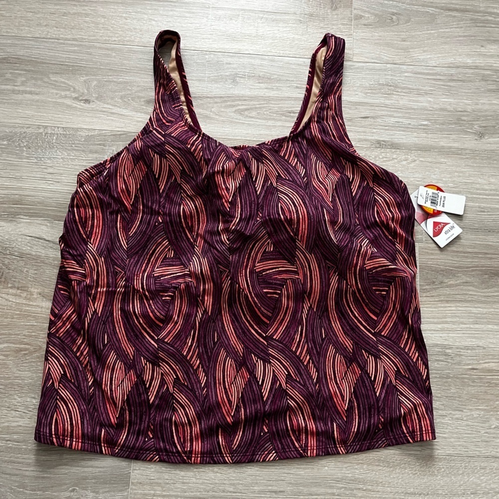 NWT L.L. Bean Women's Swimwear, Scoopneck Tankini Top Plum Wine Wave 26W Plus - Picture 1 of 6